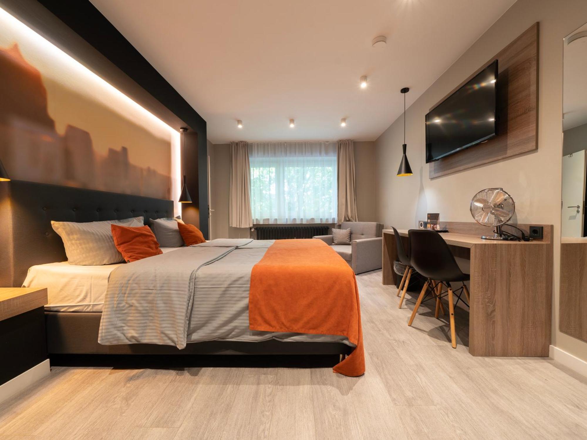 Juststay Ratingen Hotel & Apartments Bagian luar foto